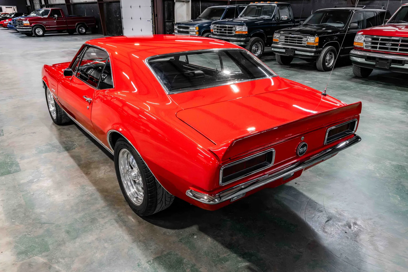 1967-Chevrolet-Camaro-RS-Viper Red-129195-35.jpg